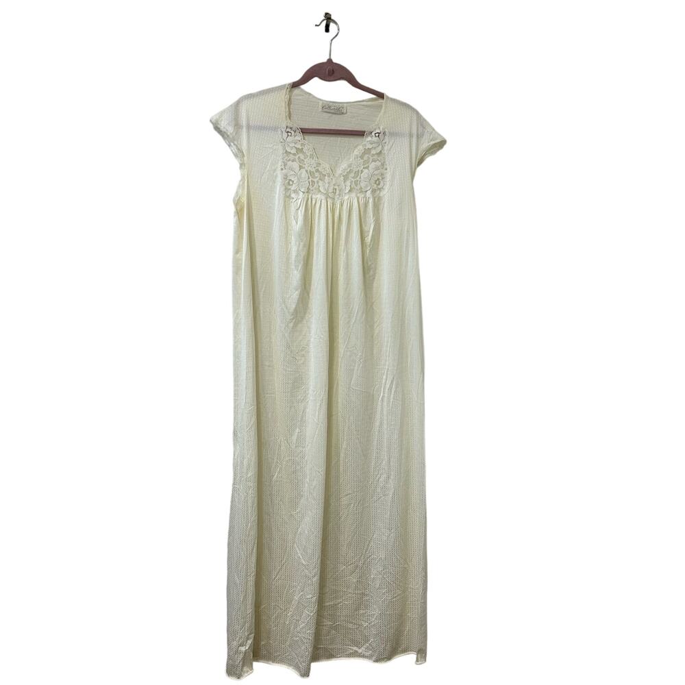 Collectibles by JC Penney Medium Vintage White Maxi Nightgown Dress Lace Cottage